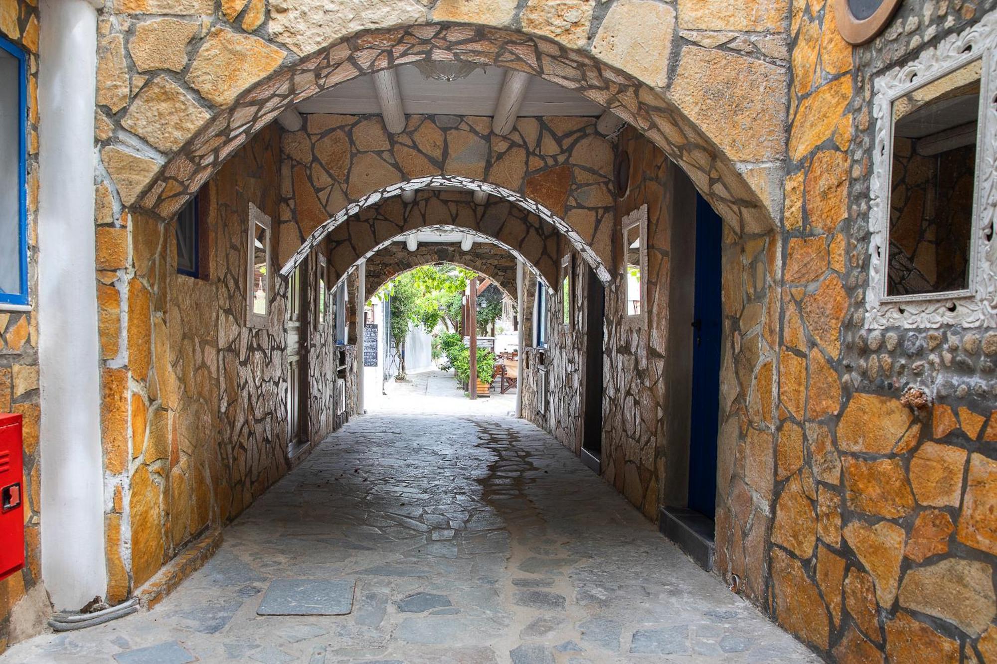 Vassilia On The Beach Serifos Livadakia Exterior foto